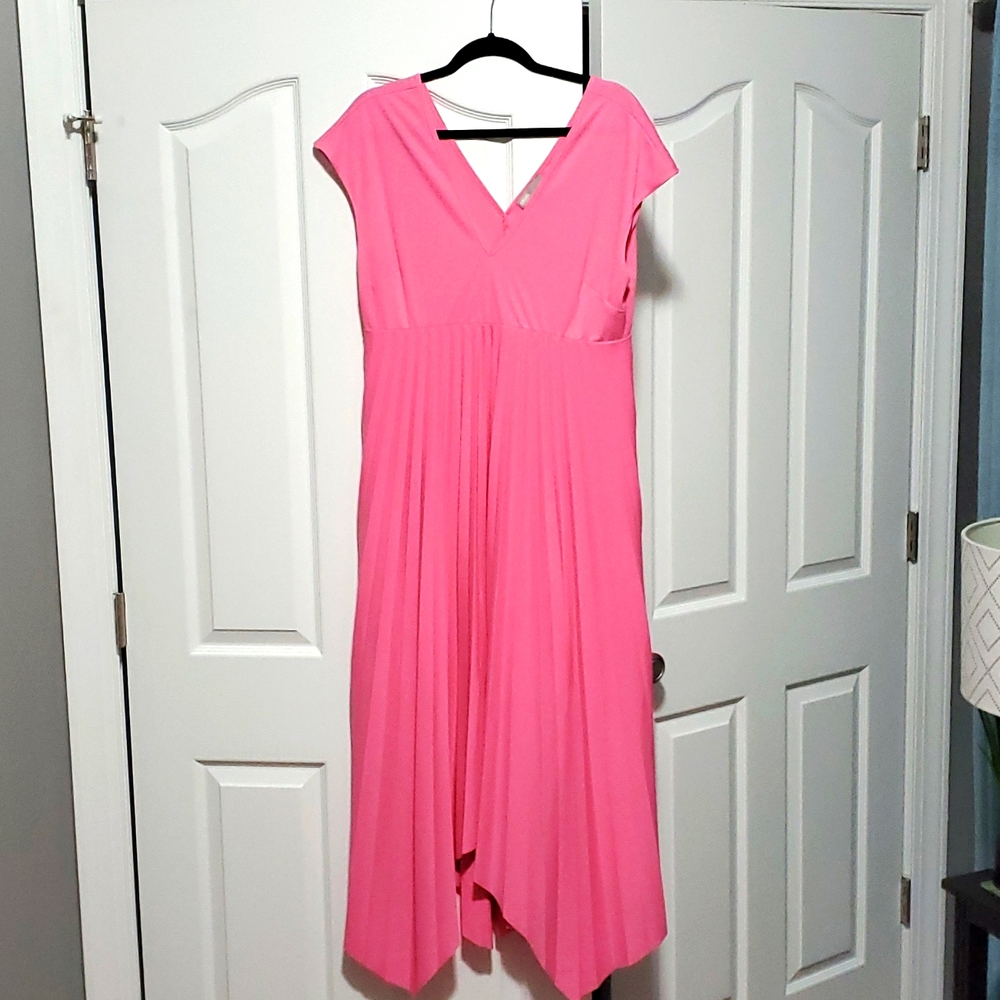 Maternity v back midi dress with pleated asymmetric skirt in pink